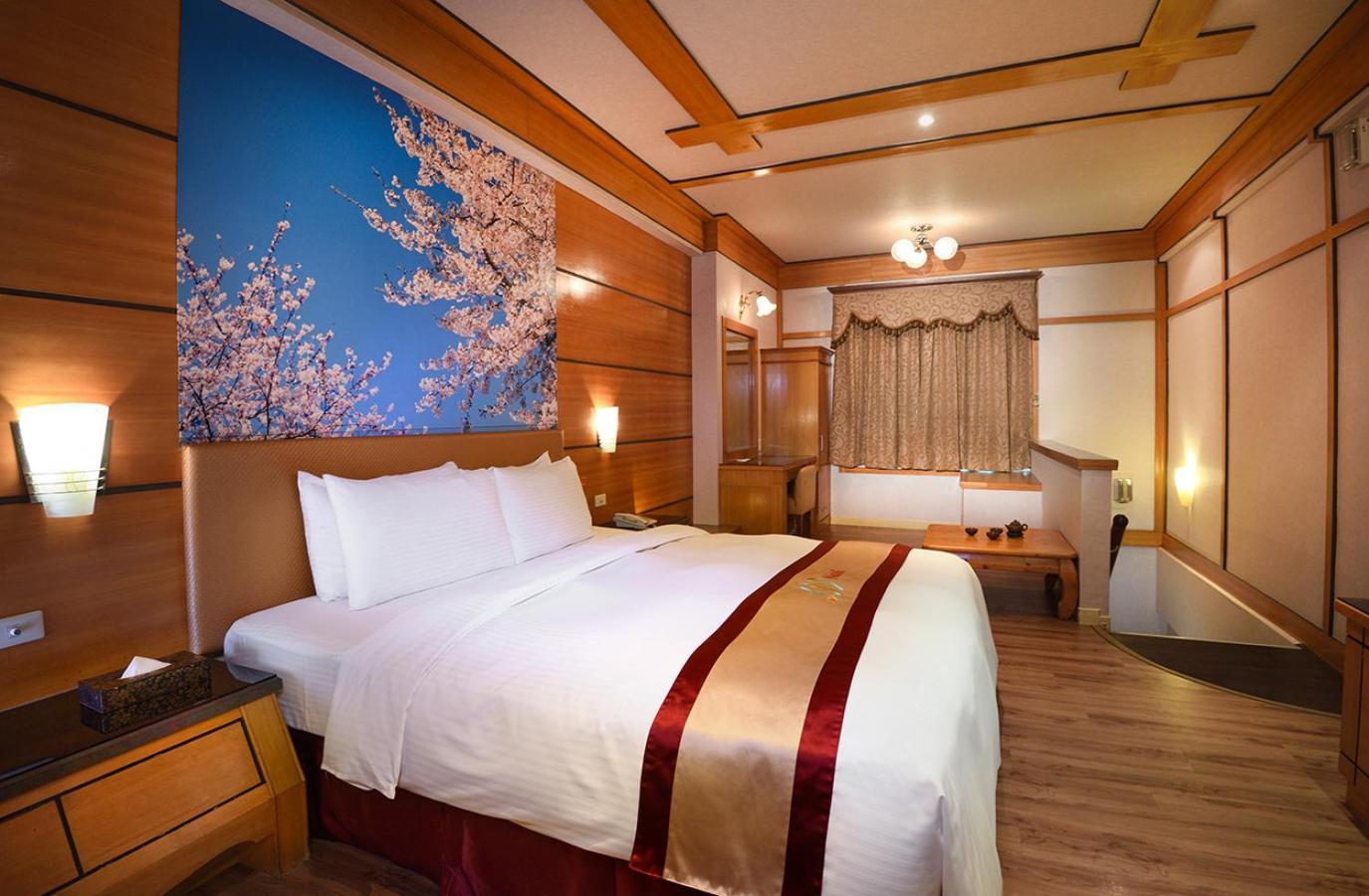 Natoli Motel Тайнань Экстерьер фото