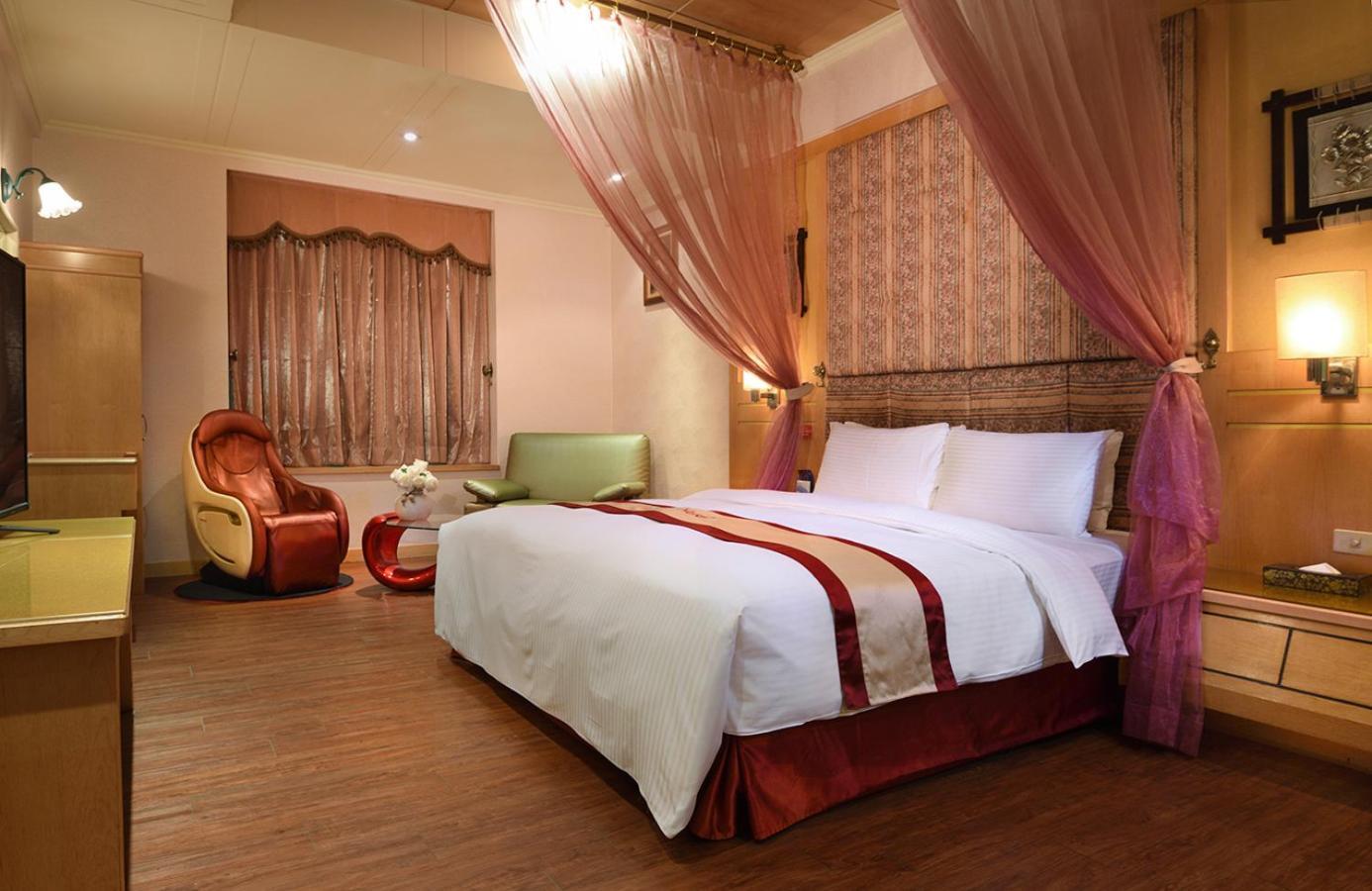 Natoli Motel Тайнань Экстерьер фото